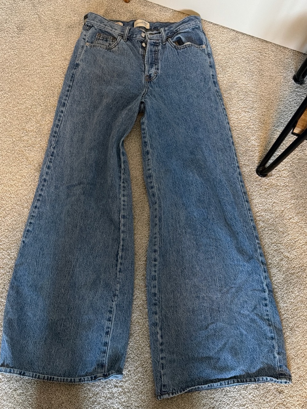 Universal Thread Women's Wide Leg Jeans in Blue Wash